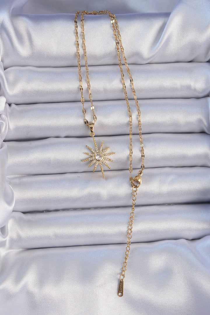 EBJ 316L Stainless Steel Chain Gold Color Zircon Stone Polaris Star Necklace - Reynosa