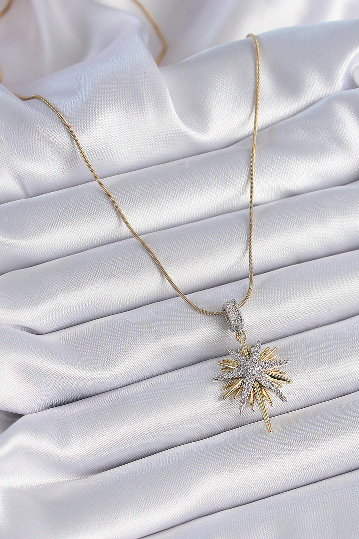 EBJ 316L Stainless Steel Chain Gold Color with Zircon Stone Polar Star Model Women's Necklace - West Vancouver