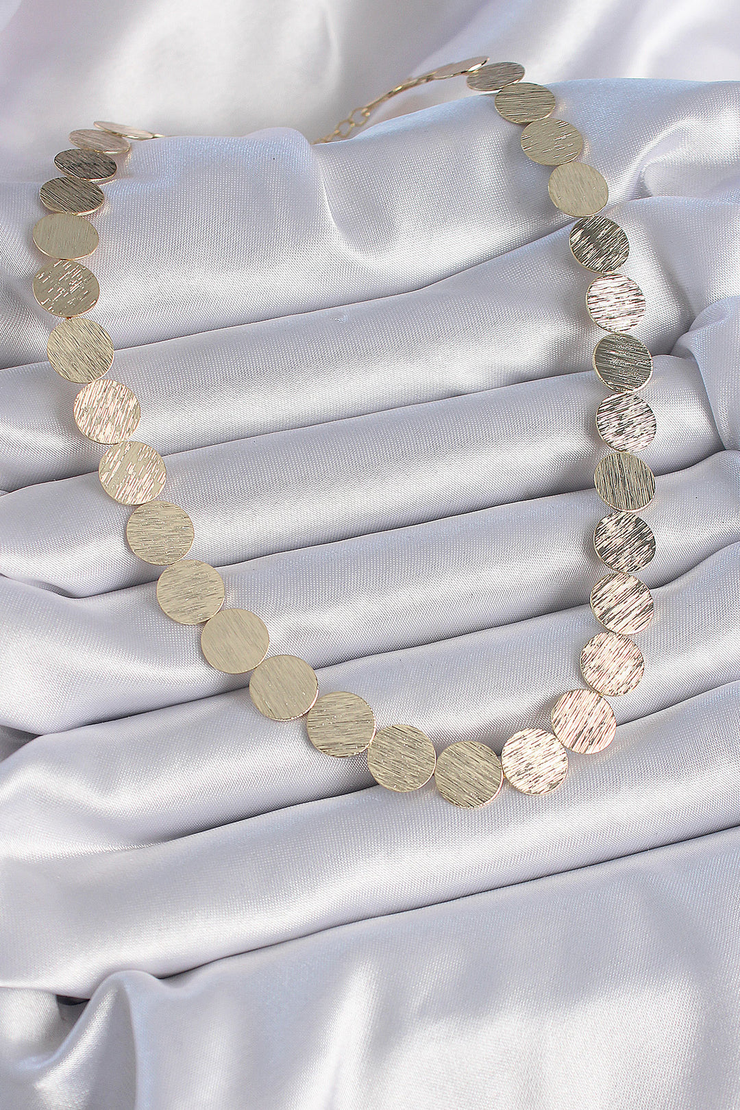 EBJ Gold Color Round Plate Model Women's Necklace with Rice Pattern - Roanoke