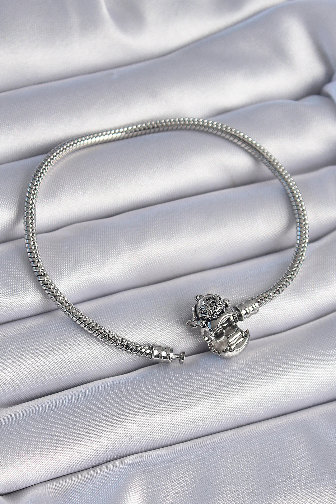 EBJ 316L Stainless Steel Chain Silver Color Motif Figure Charm Model Women's Bracelet - Pátra