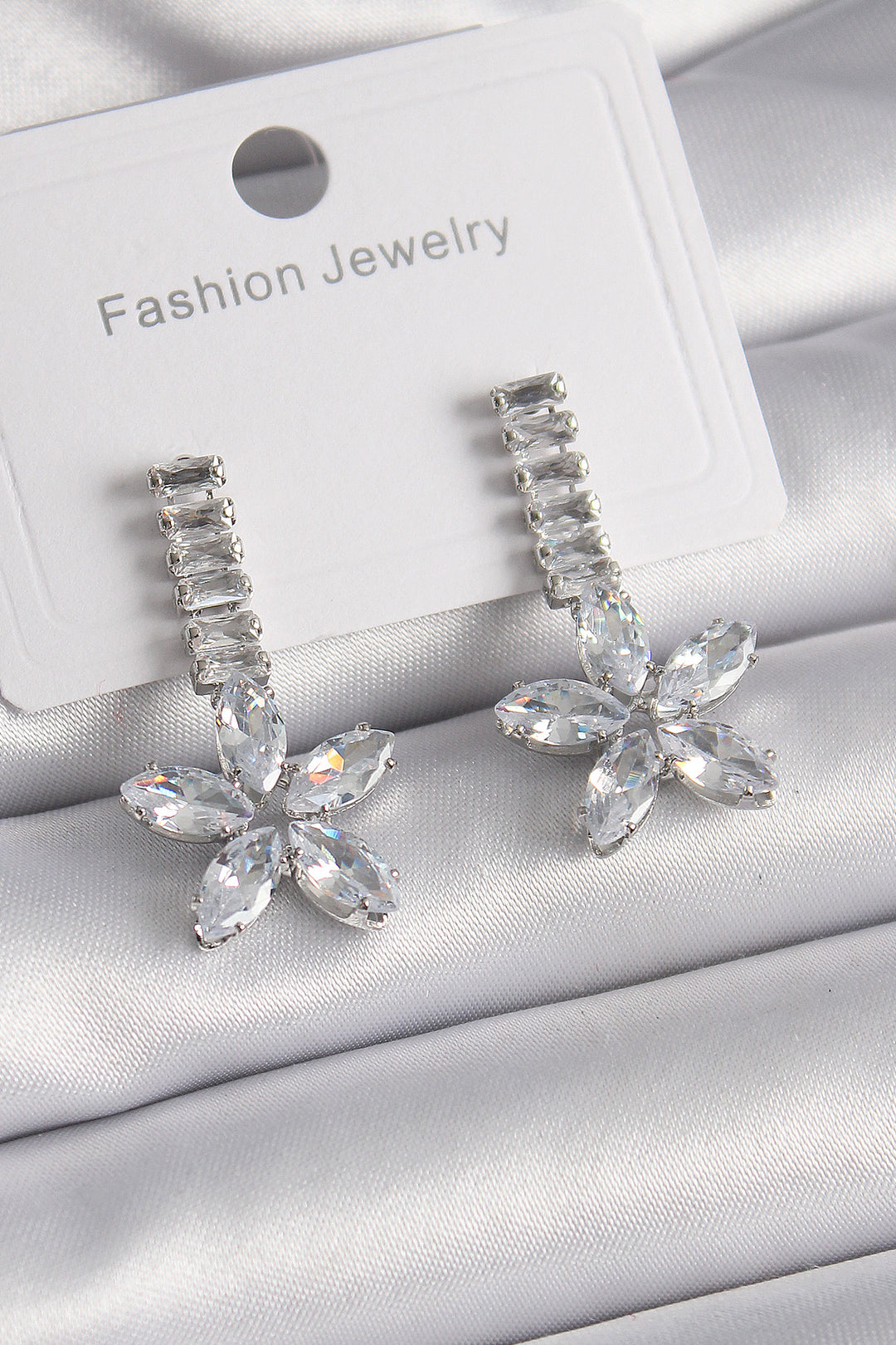 EBJ Rice Silver Color Waterway Zircon Stone Flower Model Women's Earrings - Regensburg