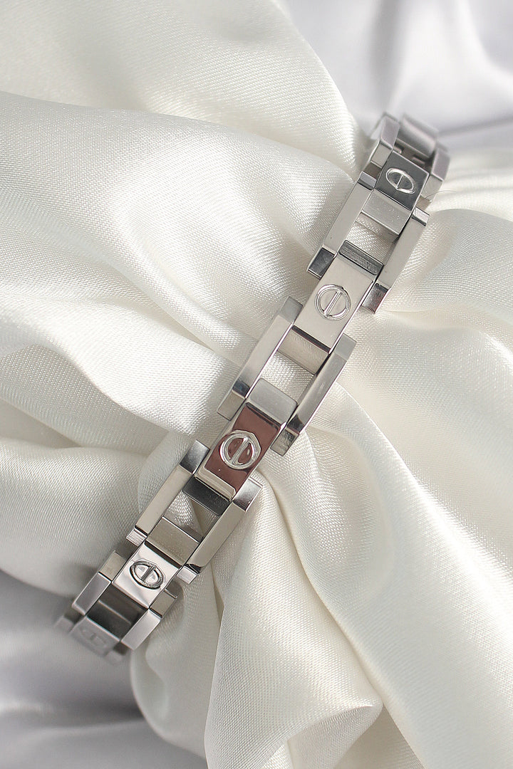 EBJ 316L Stainless Steel Silver Color Unisex Bracelet - Sutton Coldfield