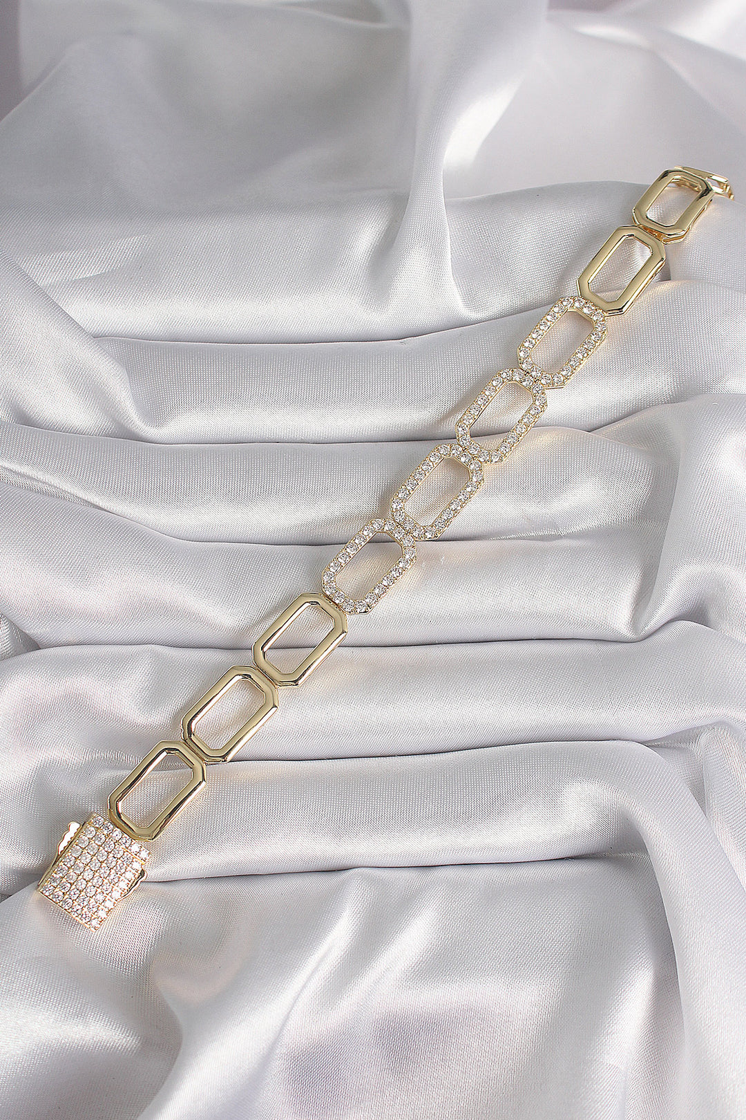 EBJ Xuping VIP Exclusive Series Bracelet with Rice Gold Color Zircon Stone Chain Model - St. Thomas