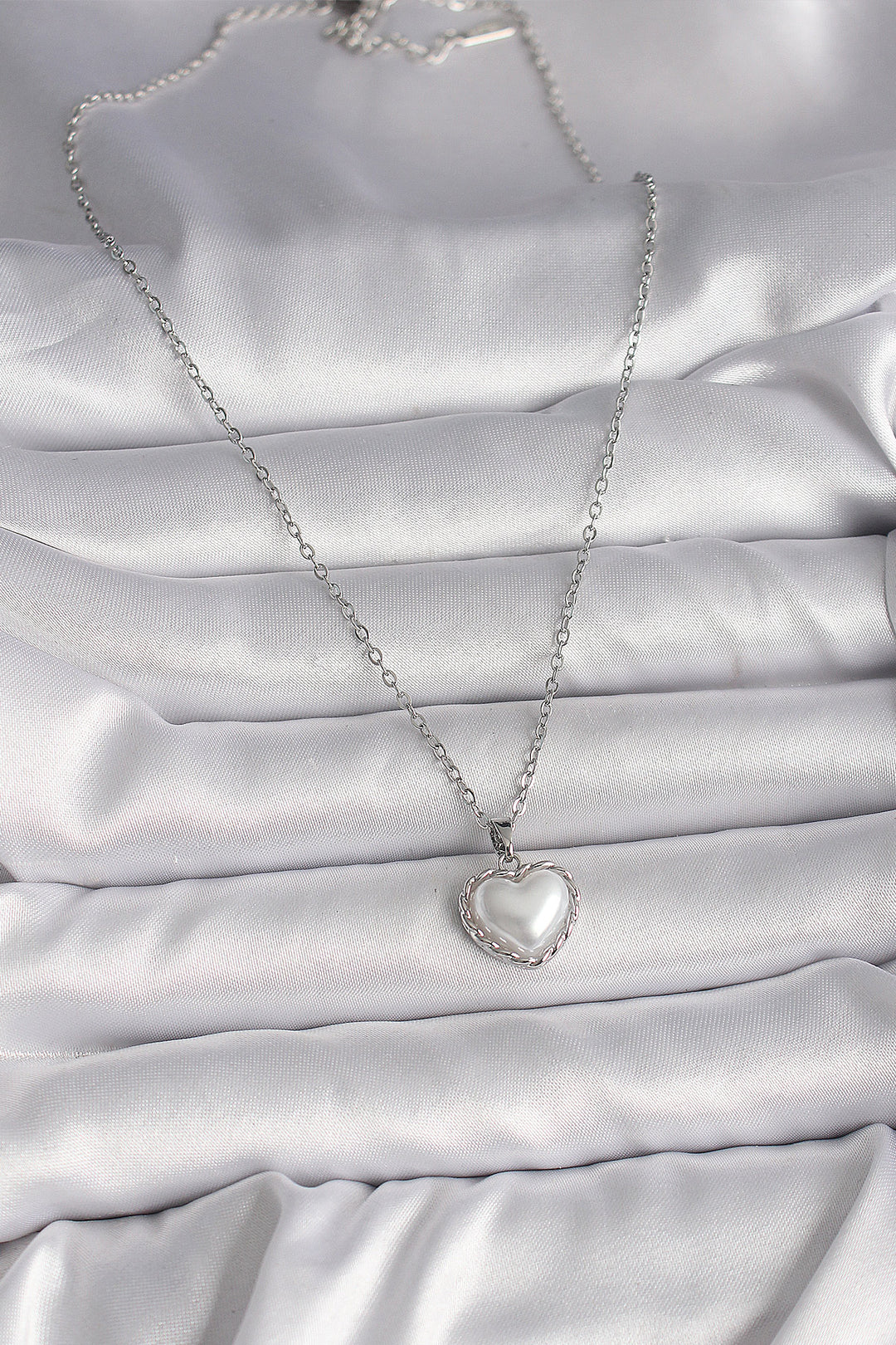 EBJ 316L Stainless Steel Silver Color Chain 3D Pearl Heart Model Women's Necklace - Buckeye