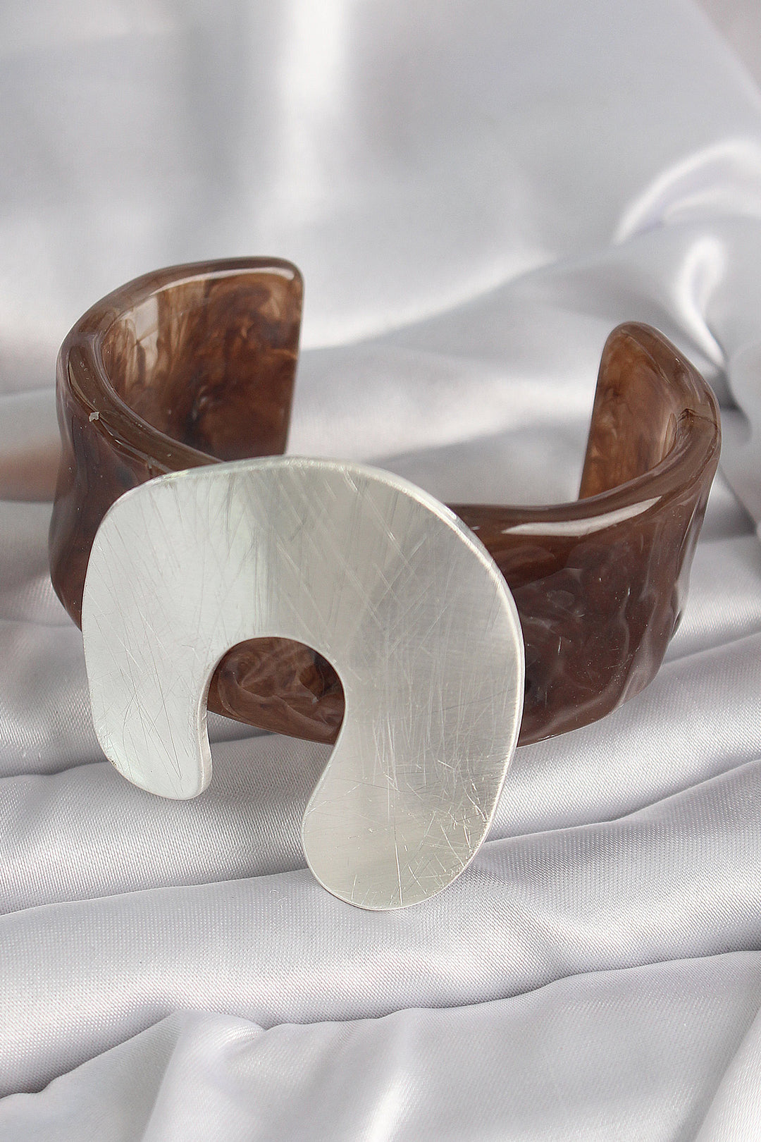 EBJ Brown Marble Pattern Acrylic Plastic Silver Plate Model Vintage Women's Bracelet - Bellevue