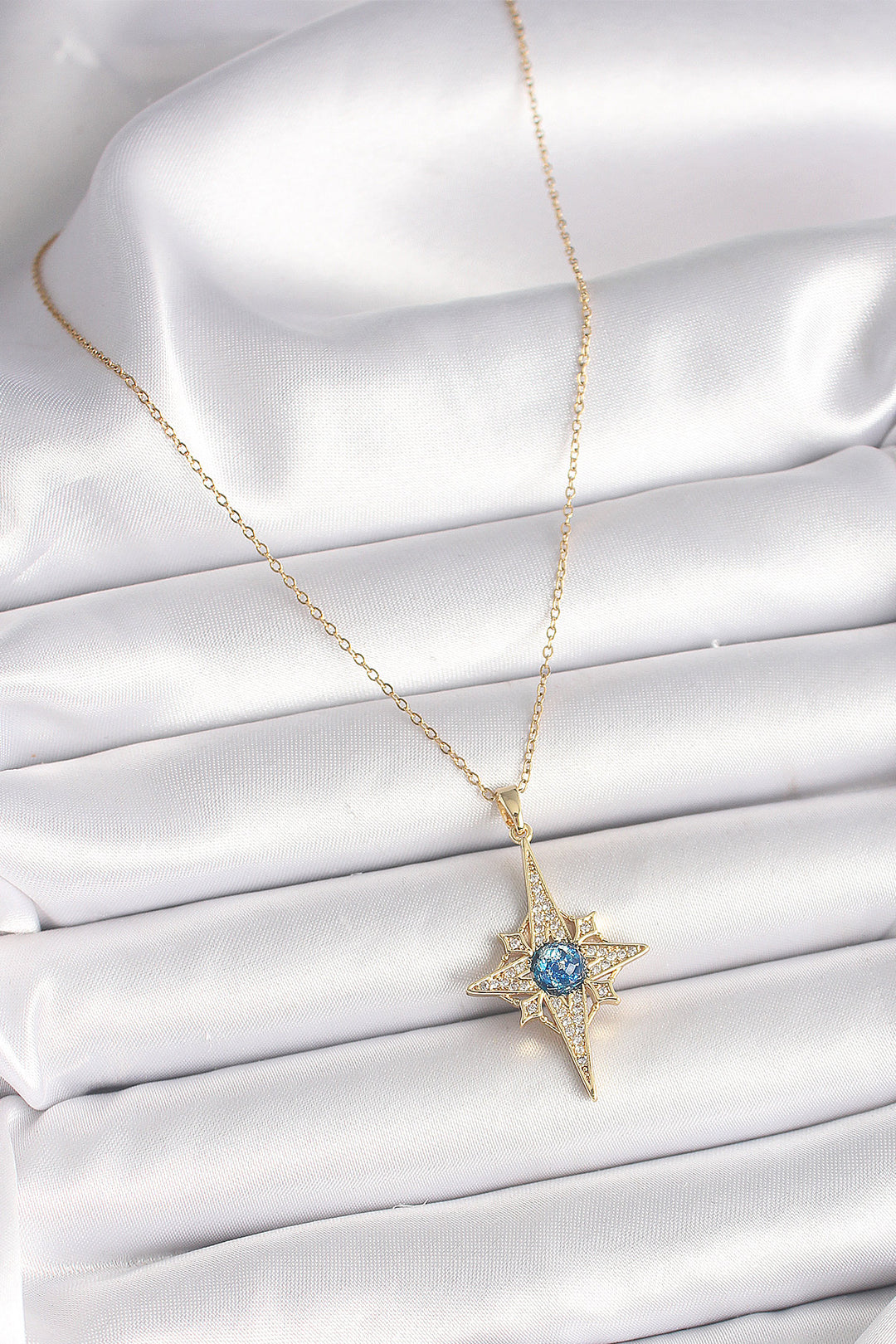 EBJ 316L Steel Gold Color Zircon Stone Polar Star Model Women's Necklace - Lancaster