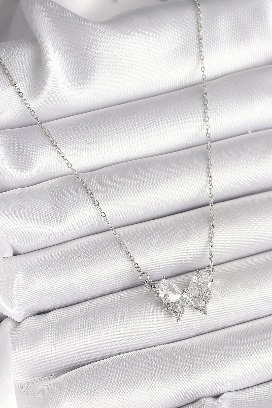 EBJ 316L Stainless Steel Silver Color Chain with Zircon Stone Bow Model Women's Necklace - Rheden