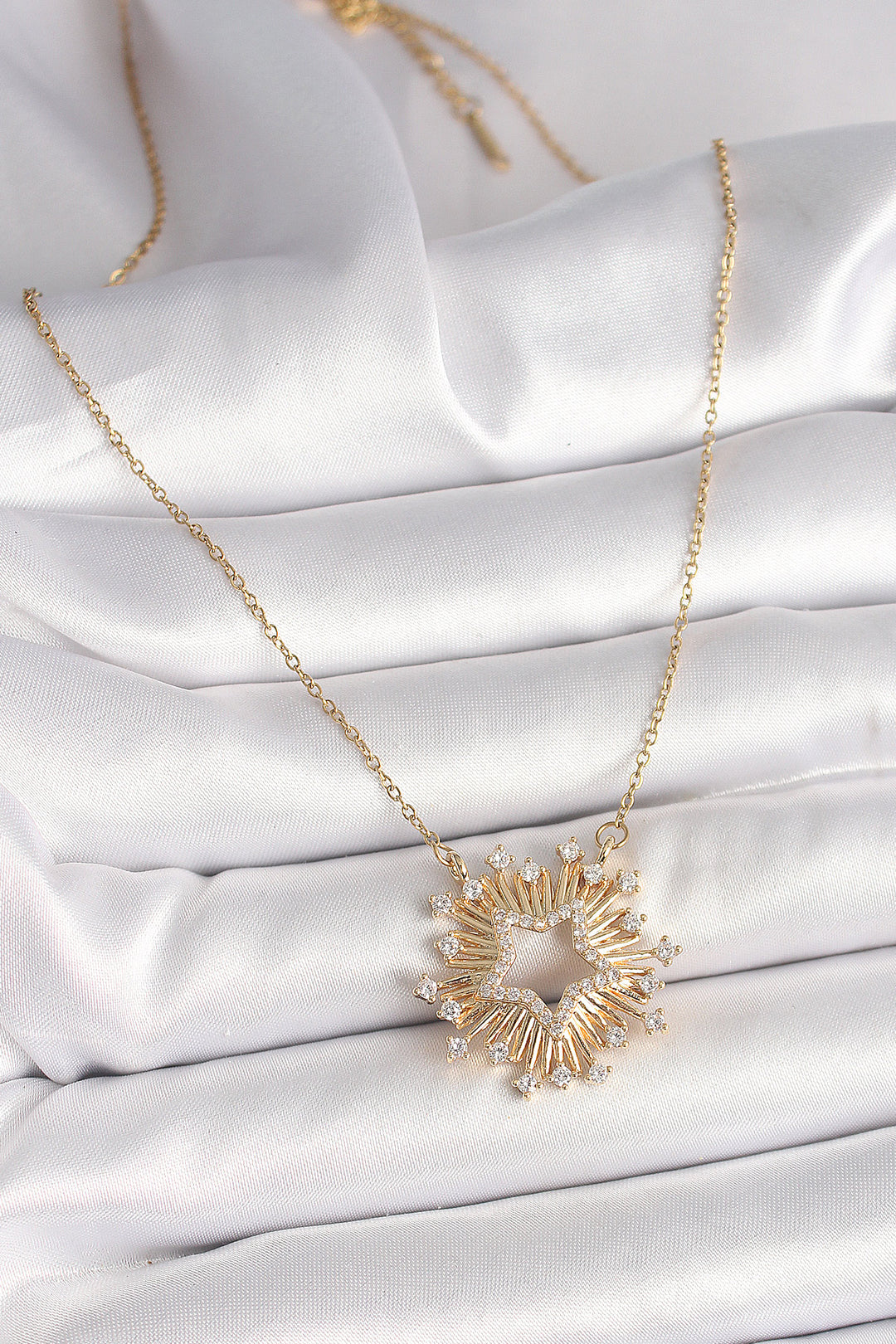 EBJ 316L Steel Gold Color Zircon Stone Star Model Women's Necklace - Cabo San Lucas