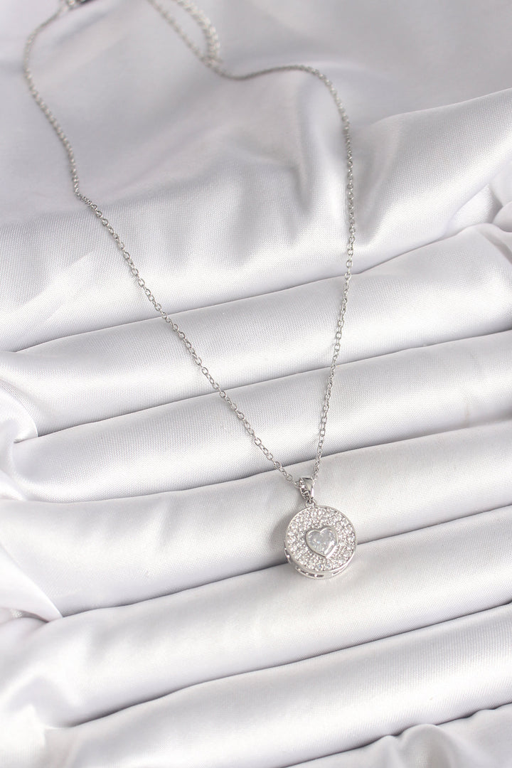 EBJ 316L Stainless Steel Silver Color Chain with Zircon Stone Heart Embroidered Medal Model Women's Necklace - Saint-Germain-en-Laye