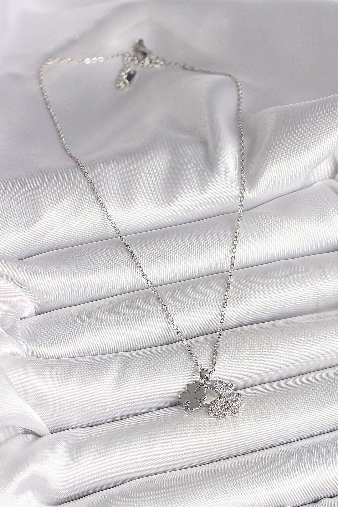 EBJ 316L Stainless Steel Silver Color Chain Pendant with Zircon Stone Clover Model Women's Necklace - Ibbenbüren