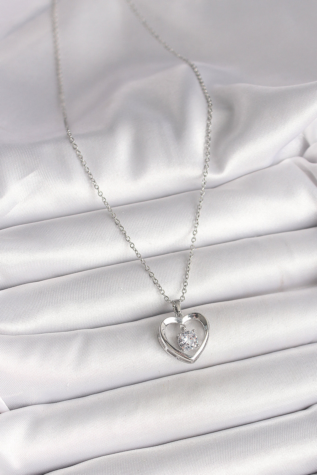 EBJ 316L Stainless Steel Silver Color Chain Necklace with Zircon Stone Heart Model Women's Necklace - Alton