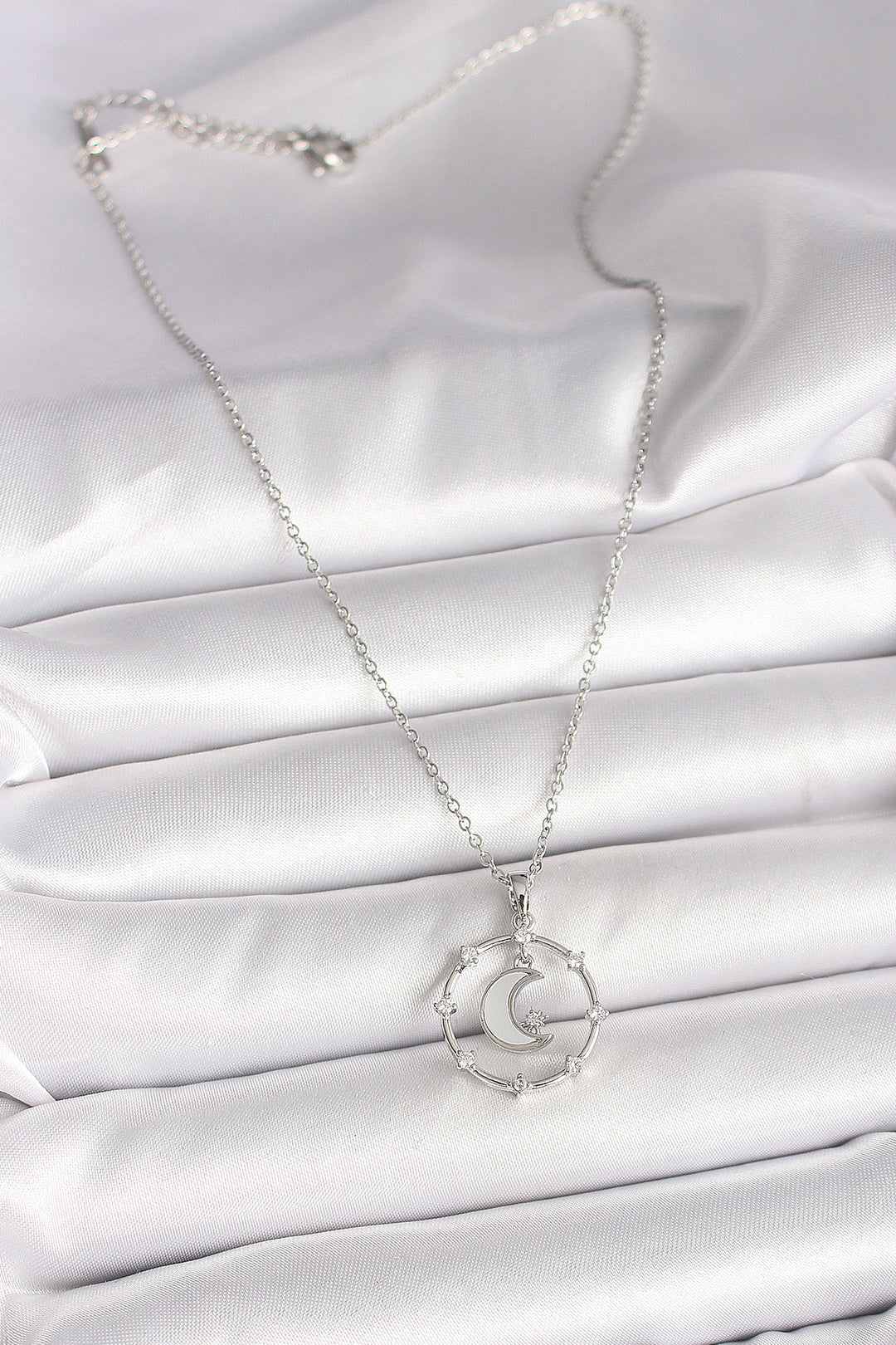 EBJ 316L Stainless Steel Silver Color Chain with Zircon Stone White Enamel Crescent Moon Model Women's Necklace - Scheveningen