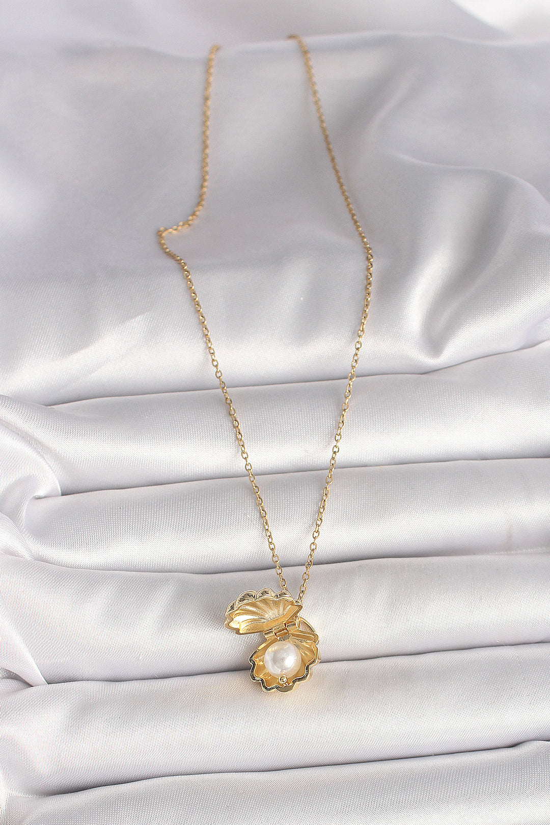EBJ 316L Steel Gold Color Chain Openable Pearl Clam Model Women's Necklace - Largo