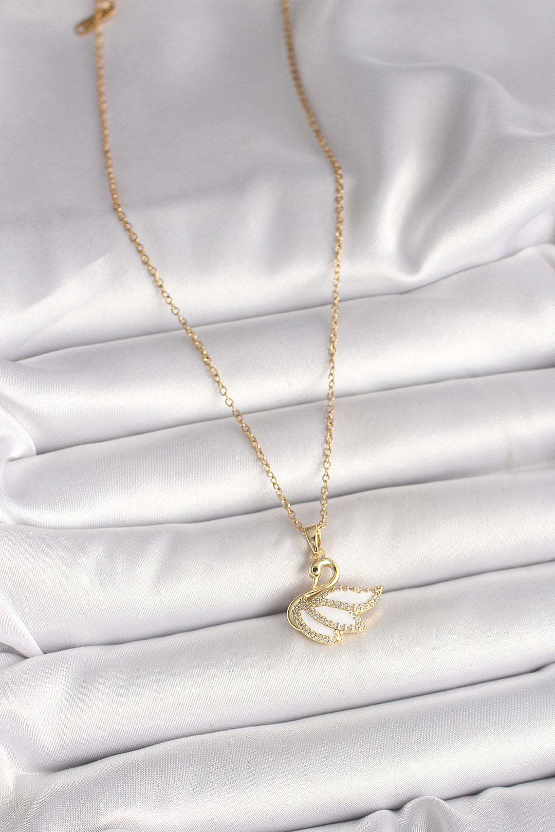 EBJ 316L Steel Gold Color Chain Swan Model Women's Necklace with Zircon Stone - Stratford