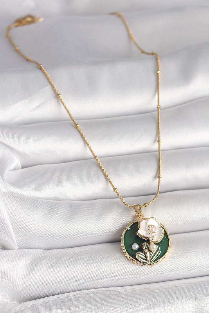 EBJ 316L Steel Gold Color White Flower Embroidered Pearl Detailed Green Portrait Model Women's Necklace - Lynchburg