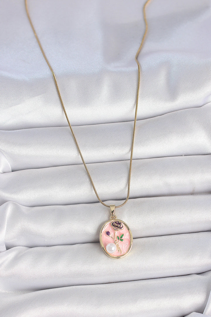 EBJ 316L Steel Gold Color Chain Pink Flower Embroidered Pearl Detail Portrait Model Women's Necklace - Venlo
