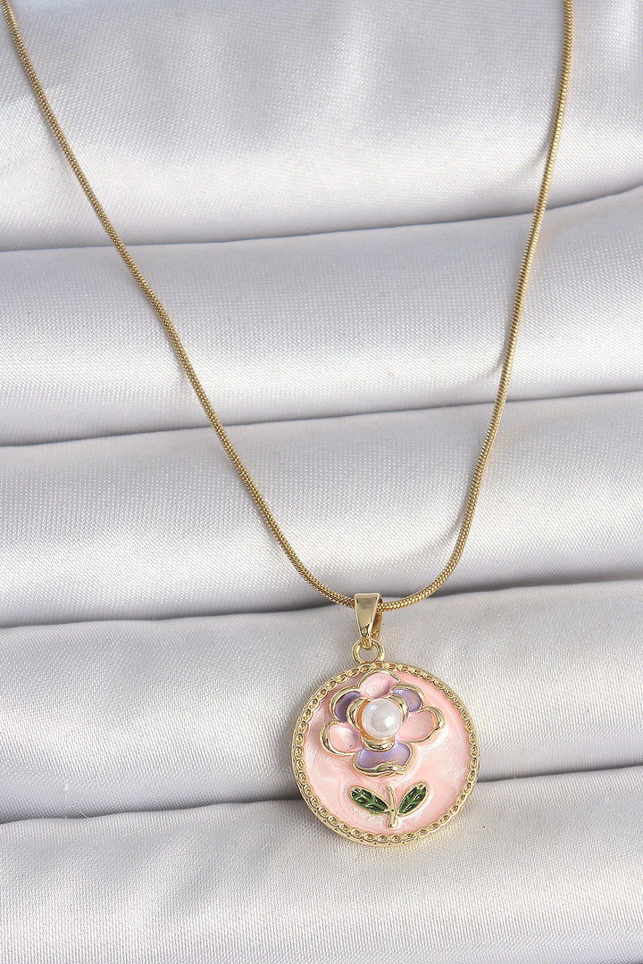 EBJ 316L Steel Gold Color Chain Pink Flower Embroidered Pearl Detail Portrait Model Women's Necklace - Jiutepec
