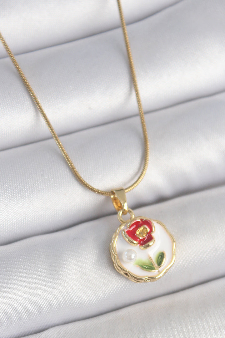 EBJ 316L Steel Gold Color Chain White Minimal Flower Embroidered Pearl Detail Portrait Model Women's Necklace - Portimão