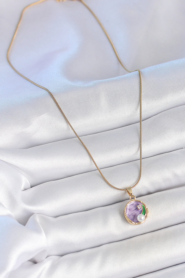EBJ 316L Steel Gold Color Chain Purple Flower Embroidered Zircon Stone Pearl Detailed Minimal Portrait Model Women's Necklace - Winterthur