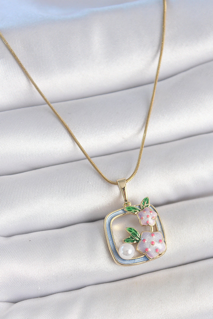 EBJ 316L Steel Gold Color Chain Blue Enamel Square Pattern Flower Embroidered Pearl Detail Women's Necklace - Moortebeek