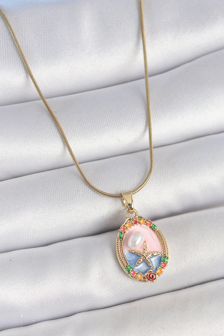 EBJ 316L Steel Gold Color Chain Mixed Color Starfish Embroidered Pearl Detail Portrait Model Women's Necklace - Pico Rivera