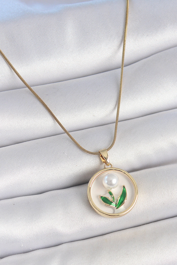 EBJ 316L Steel Gold Color Chain White Enamel Pearl Flower Embroidered Portrait Model Women's Necklace - Los Palacios y Villafranca