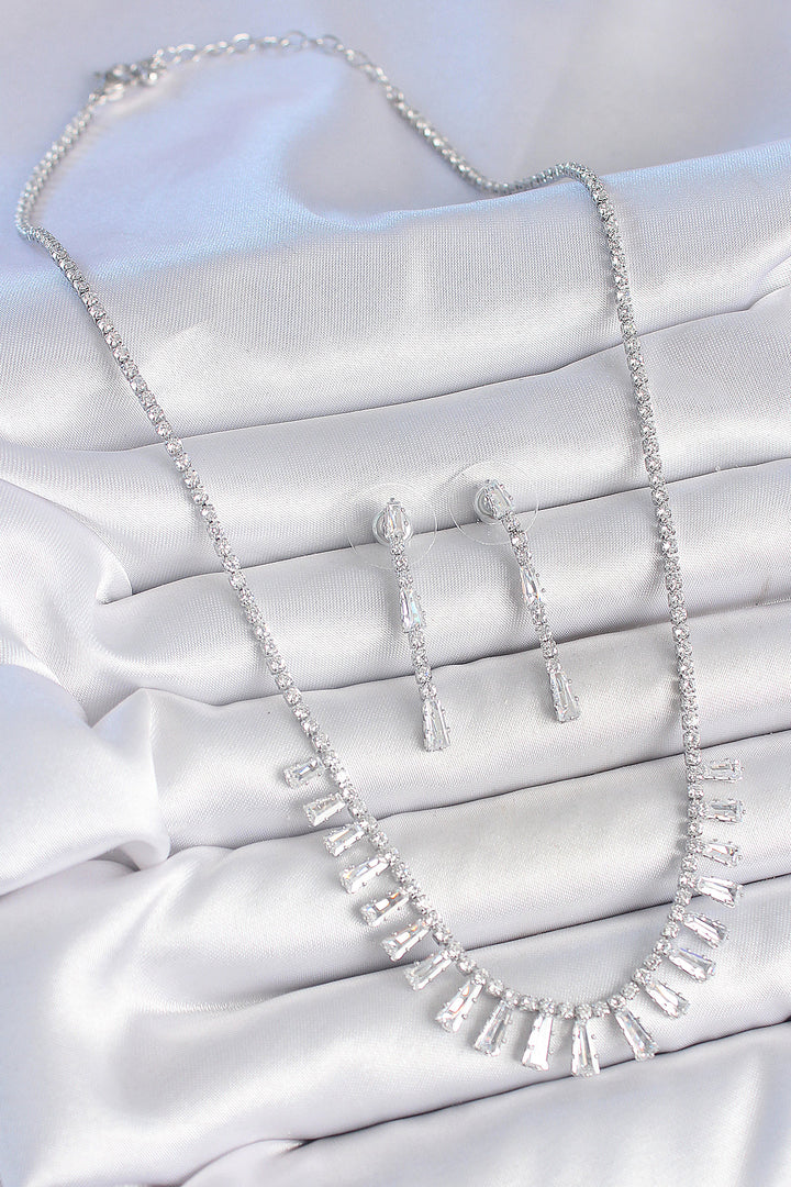 EBJ Rice Silver Color Zircon Stone Waterway Model VIP Series Women's Earring Set - La Laguna