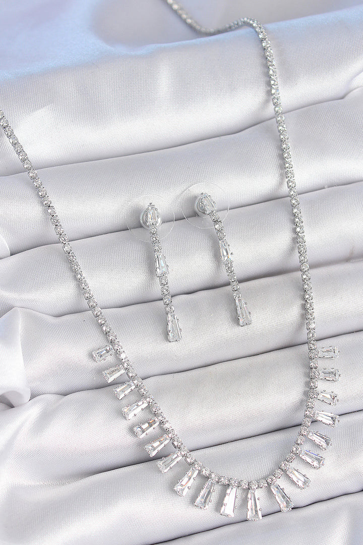 EBJ Rice Silver Color Zircon Stone Waterway Model VIP Series Women's Earring Set - La Laguna