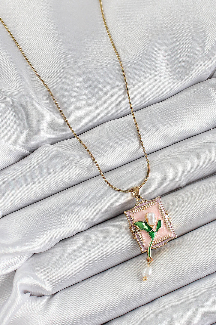 EBJ 316L Steel Chain Pink Artistic Portrait Swinging Pearl Detailed Tulip Model Gold Color Women's Necklace - Willenhall