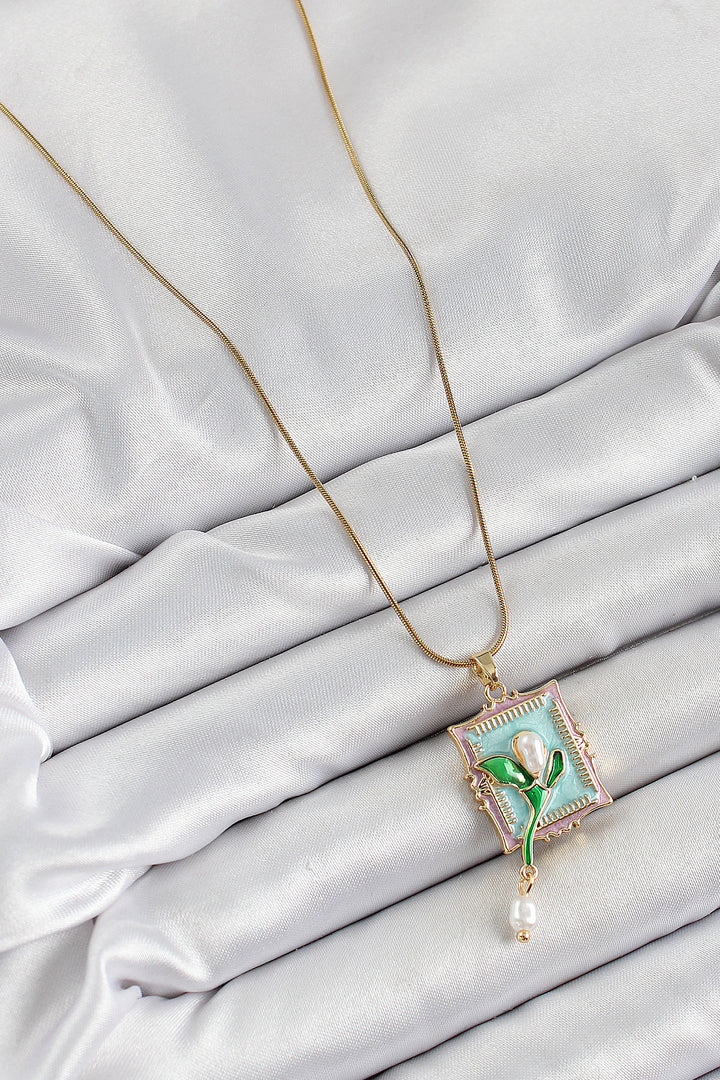 EBJ 316L Steel Chain Turquoise Artistic Portrait Pendant with Pearl Detail Tulip Design Gold Color Women's Necklace - Innisfil
