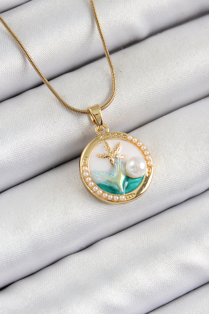 EBJ 316L Steel Chain White Enamel Artistic Portrait Pearl Detailed Starfish Model Gold Color Women's Necklace - Stavroúpoli