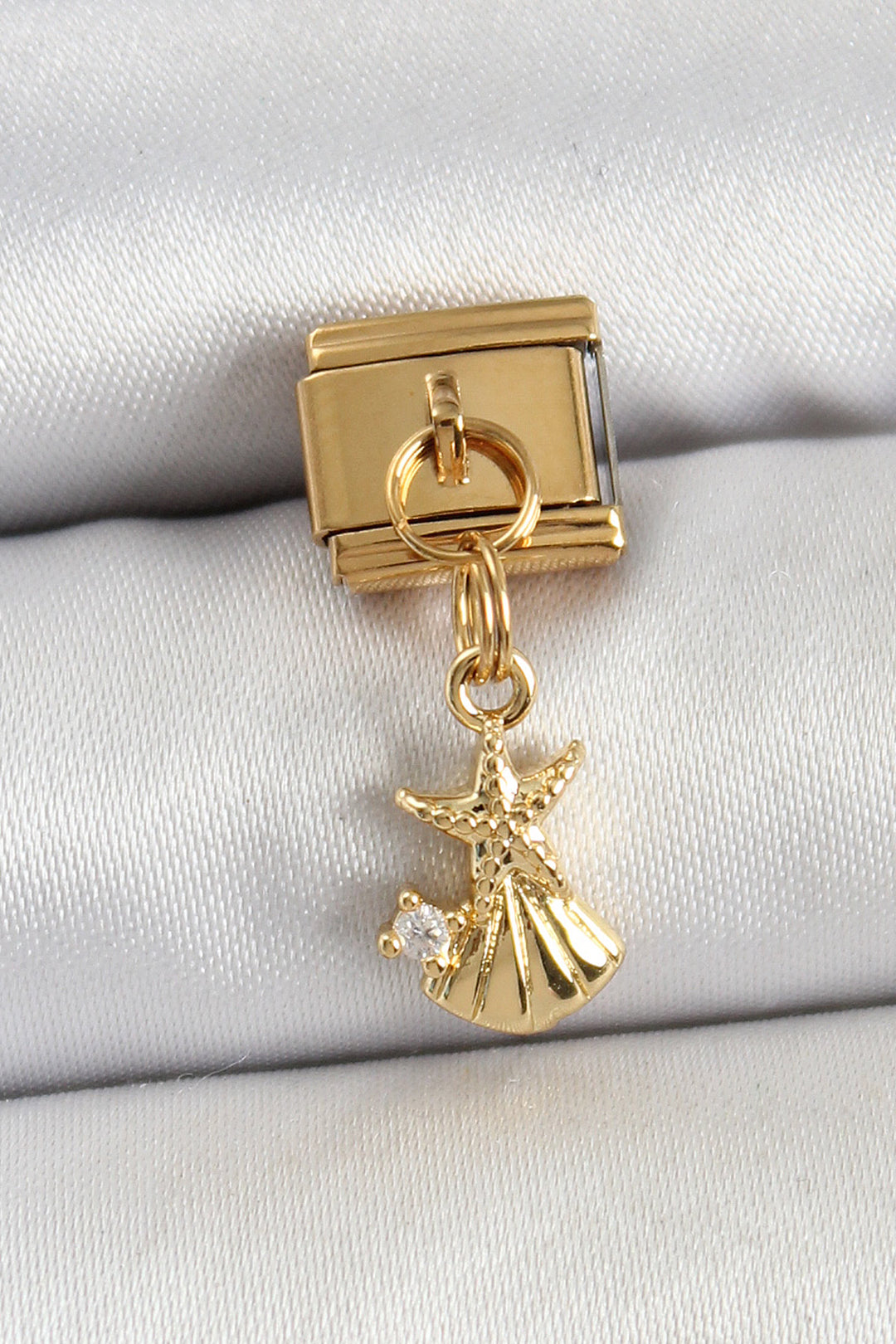 EBJ 316L Stainless Steel Dangling Starfish and Oyster Model Gold Color Nomination Charm with Zircon Stone - Papantla de Olarte