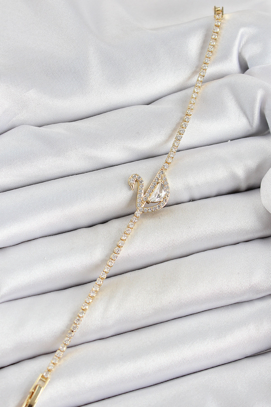 EBJ Rice Gold Color Swan Model Women's Bracelet with Zircon Stone - Brookhaven