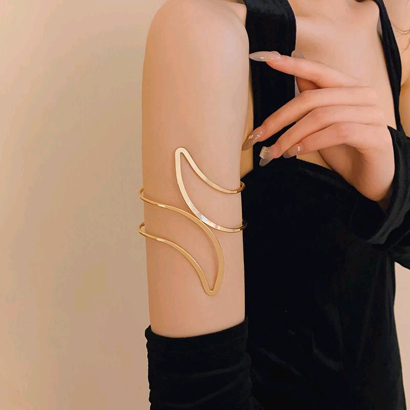 EBJ Rice Abstract Flame Pattern Gold Color Women's Arm Bracelet - Eastpointe