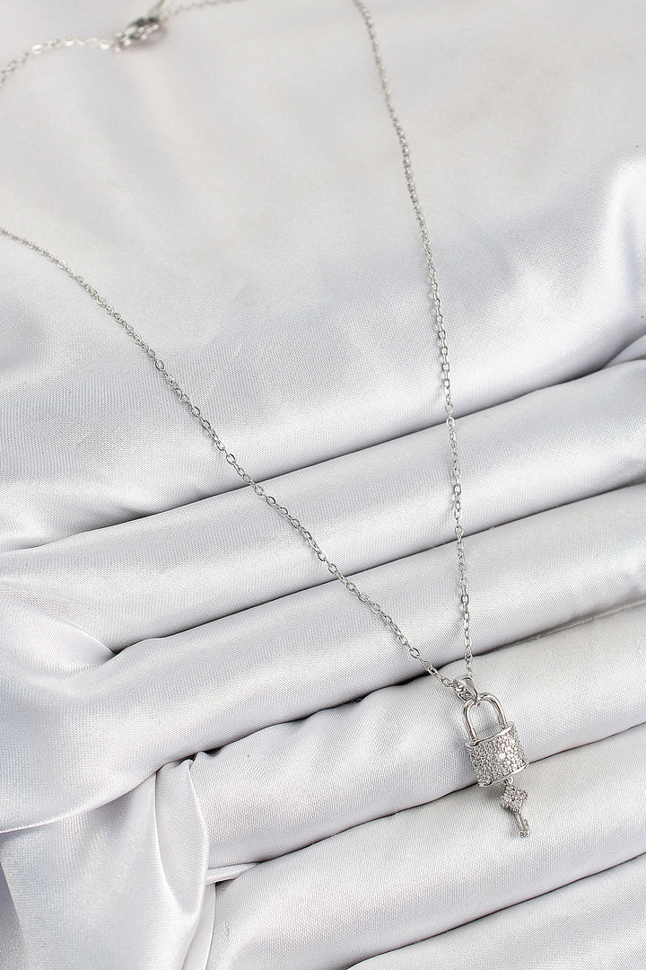 EBJ 316L Stainless Steel Zircon Stone Lock and Key Pendant Model Silver Color Women's Necklace - Torrelavega