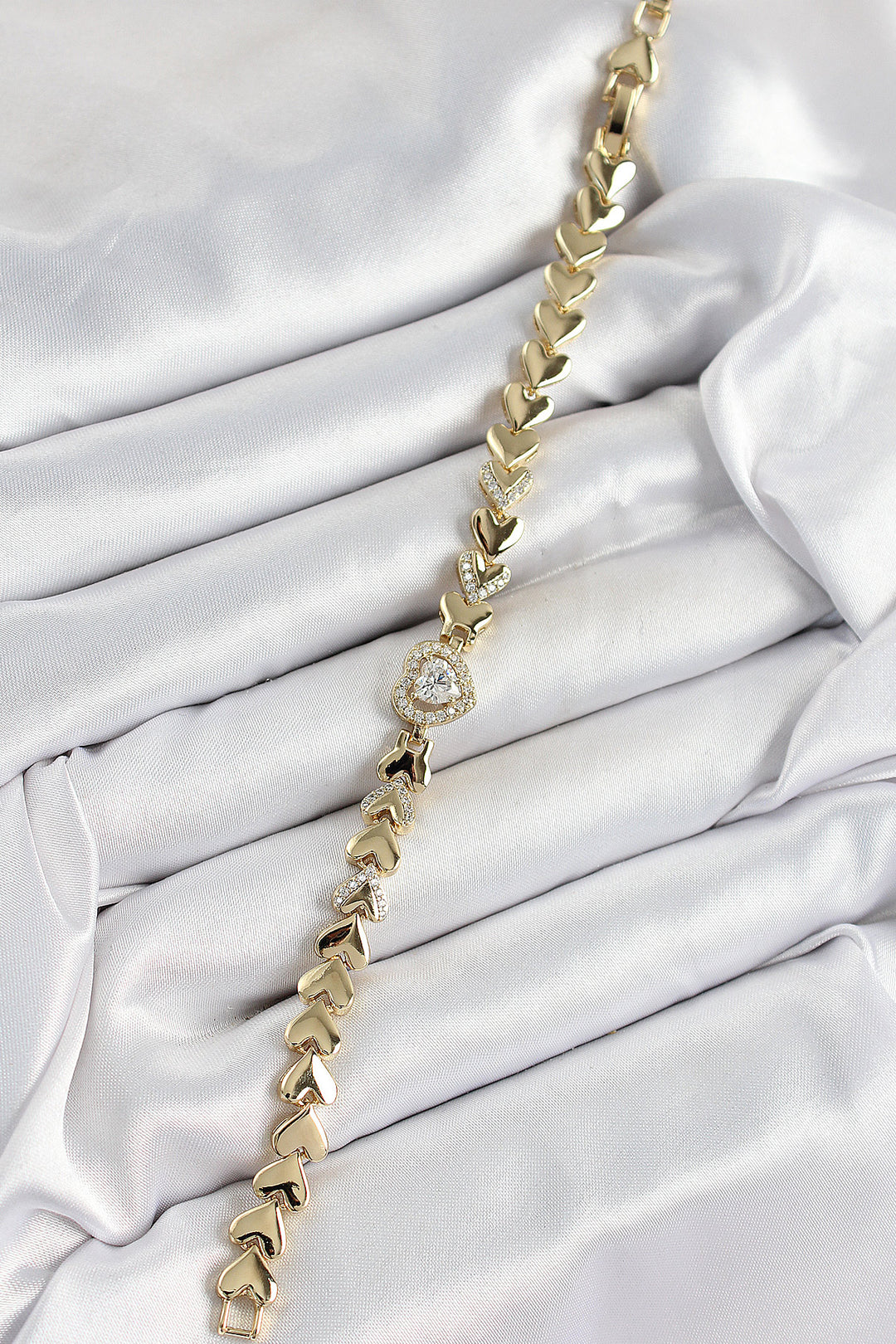 EBJ Xuping Brass Baguette Heart Model Gold Color Women's Bracelet - Fort Worth