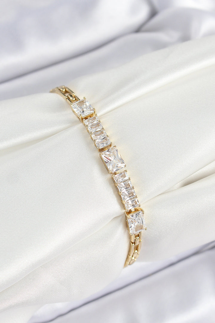 EBJ Xuping Brass Piece Waterway Model Gold Color Women's Bracelet - Stanton
