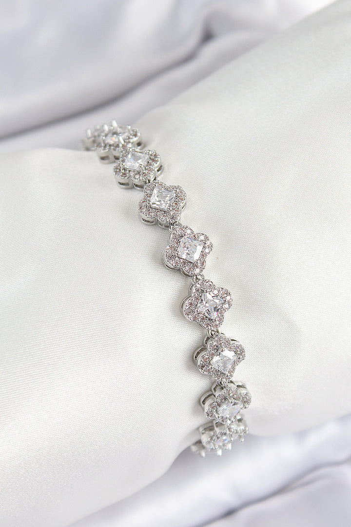 EBJ Rice Zircon Stone Clover Baguette Model Silver Color VIP Series Women's Bracelet - Segovia