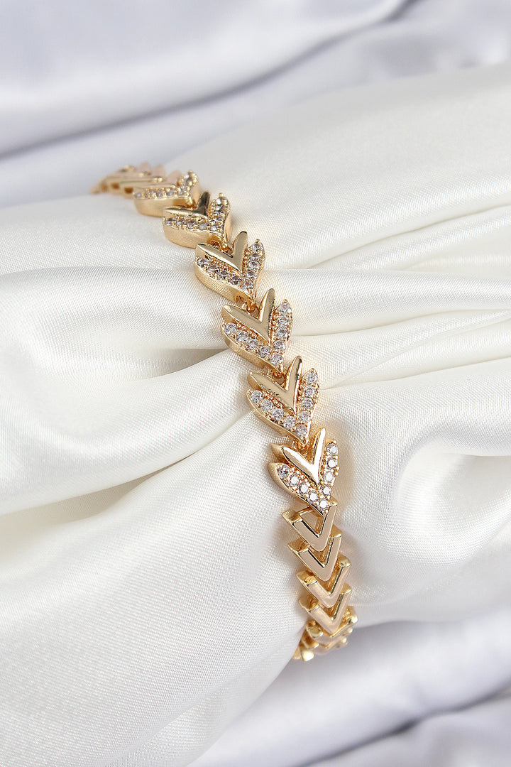 EBJ Rice Zircon Stone Lined Arrow Model Gold Color Women's Bracelet - Oklahoma City