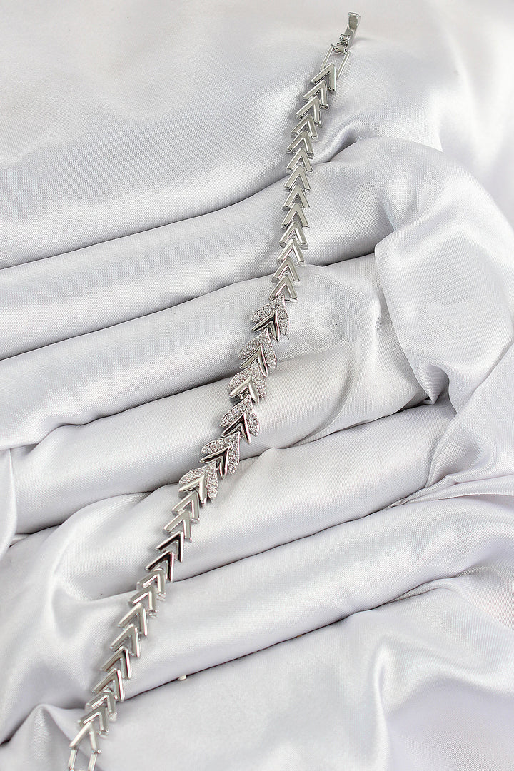 EBJ Rice Zircon Stone Lined Arrow Model Silver Color Women's Bracelet - Sheffield