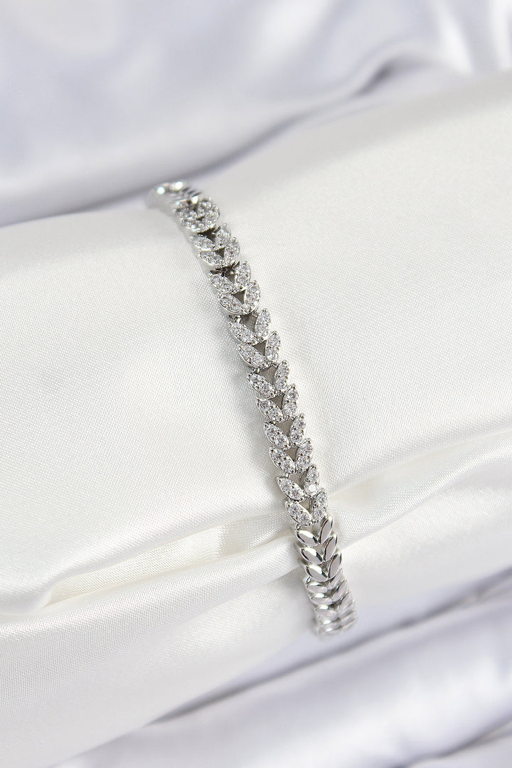EBJ Rice Zircon Stone Lined Leaf Pattern Silver Color Women's Bracelet - Erding