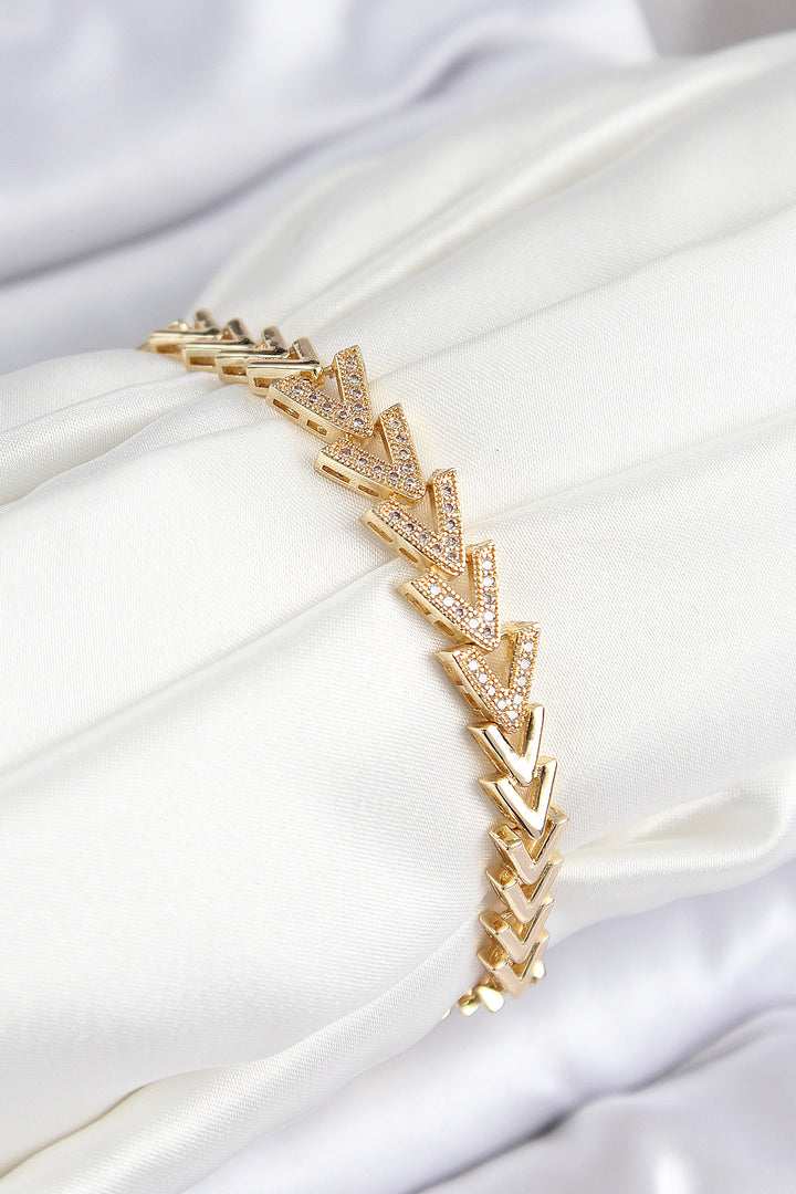 EBJ Rice Zircon Stone Sequined Arrow Model Gold Color Women's Bracelet - El Ejido