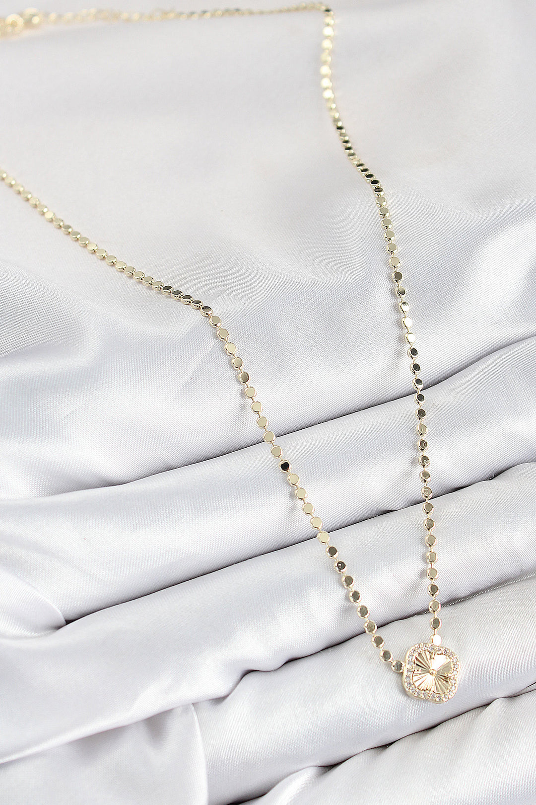 EBJ Rice Zircon Stone Clover Model Crush Chain Gold Color Women's Necklace - Anderson