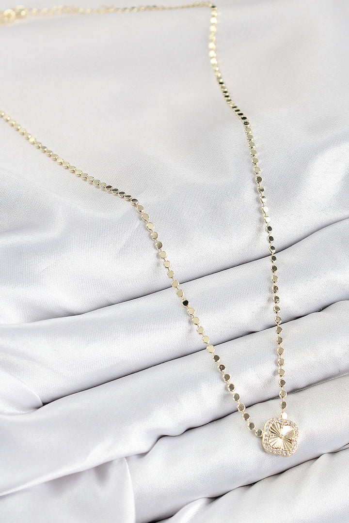 EBJ Rice Zircon Stone Clover Model Crush Chain Gold Color Women's Necklace - Anderson