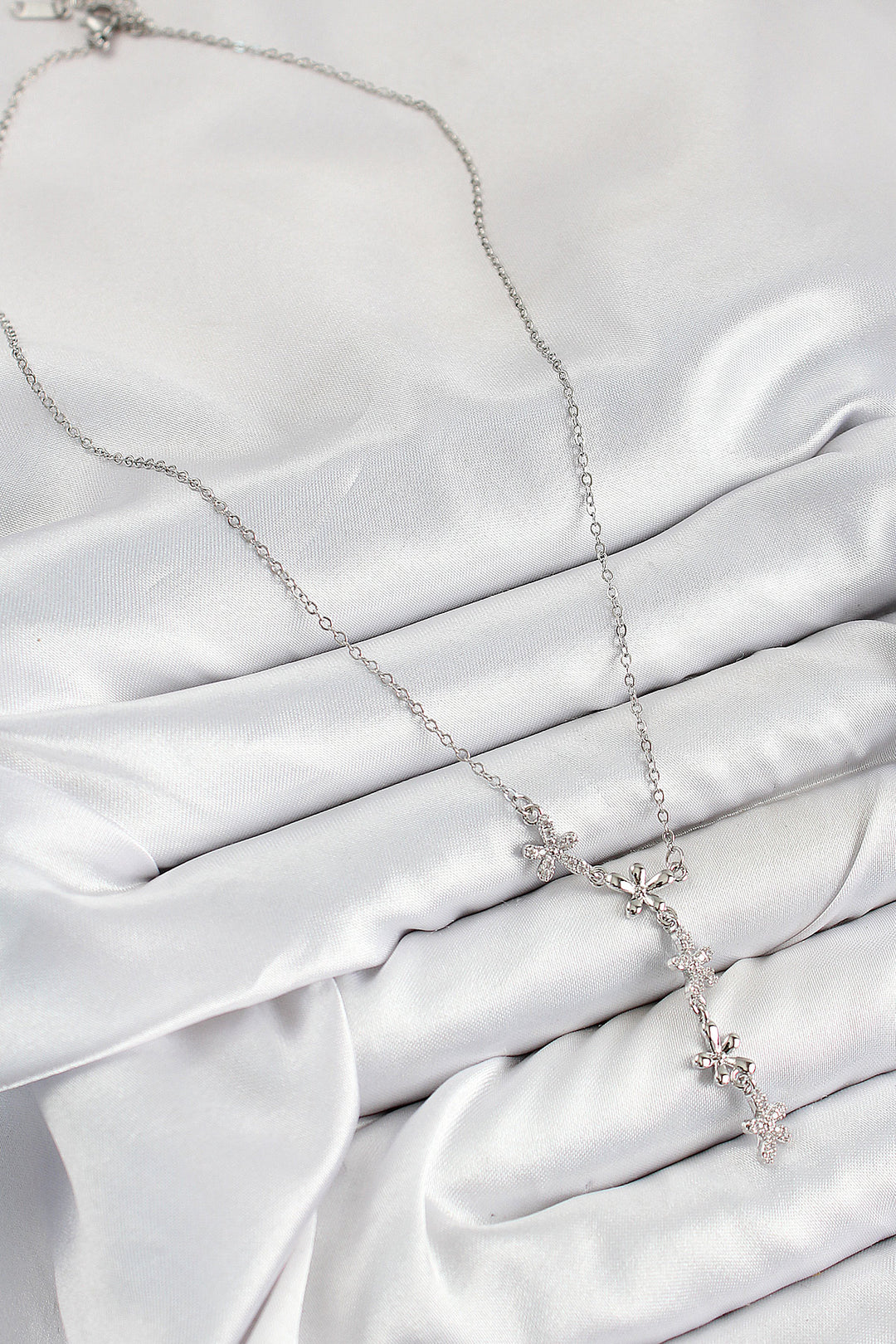 EBJ 316L Stainless Steel Zircon Stone Flower Model Silver Color Women's Necklace - Ninove