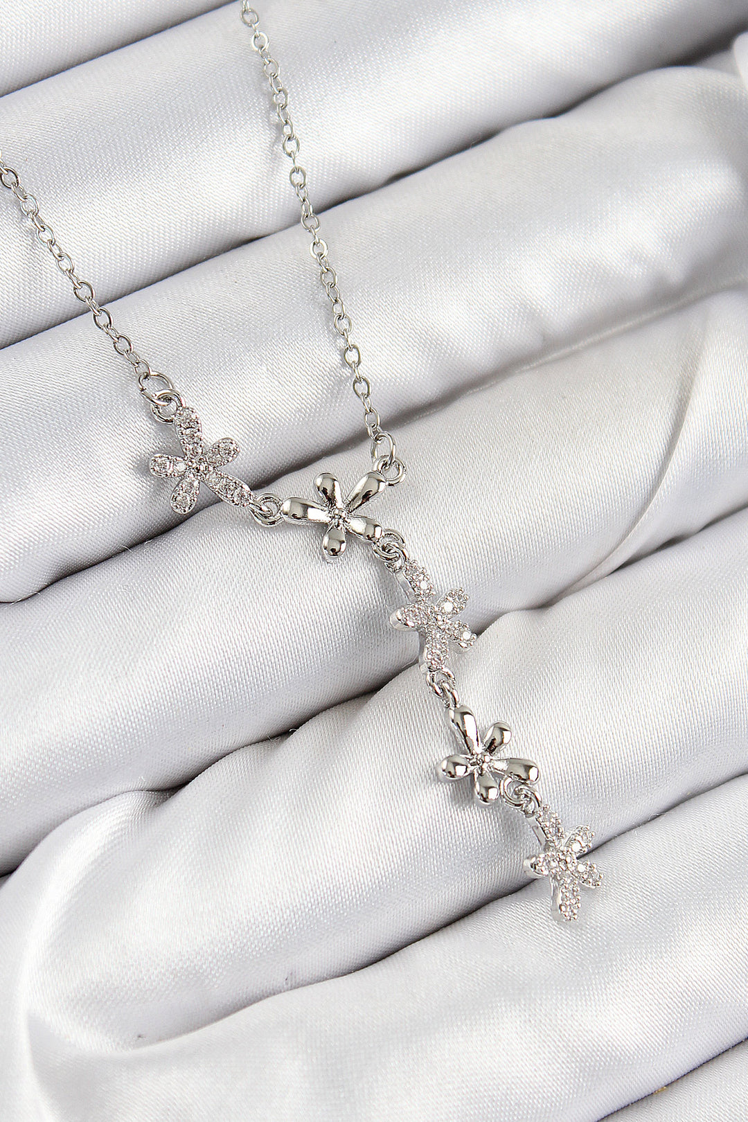 EBJ 316L Stainless Steel Zircon Stone Flower Model Silver Color Women's Necklace - Ninove
