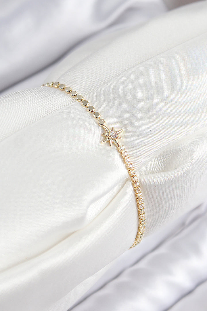 EBJ Rice Zircon Stone Polaris Model Hammered Chain Gold Color Women's Bracelet - Wembley