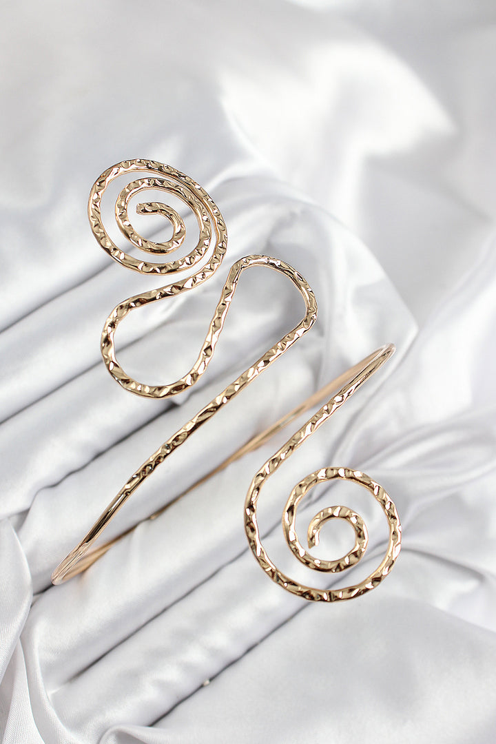 EBJ Rice Ethnic Model Gold Color Cuff Bracelet - Hesperia