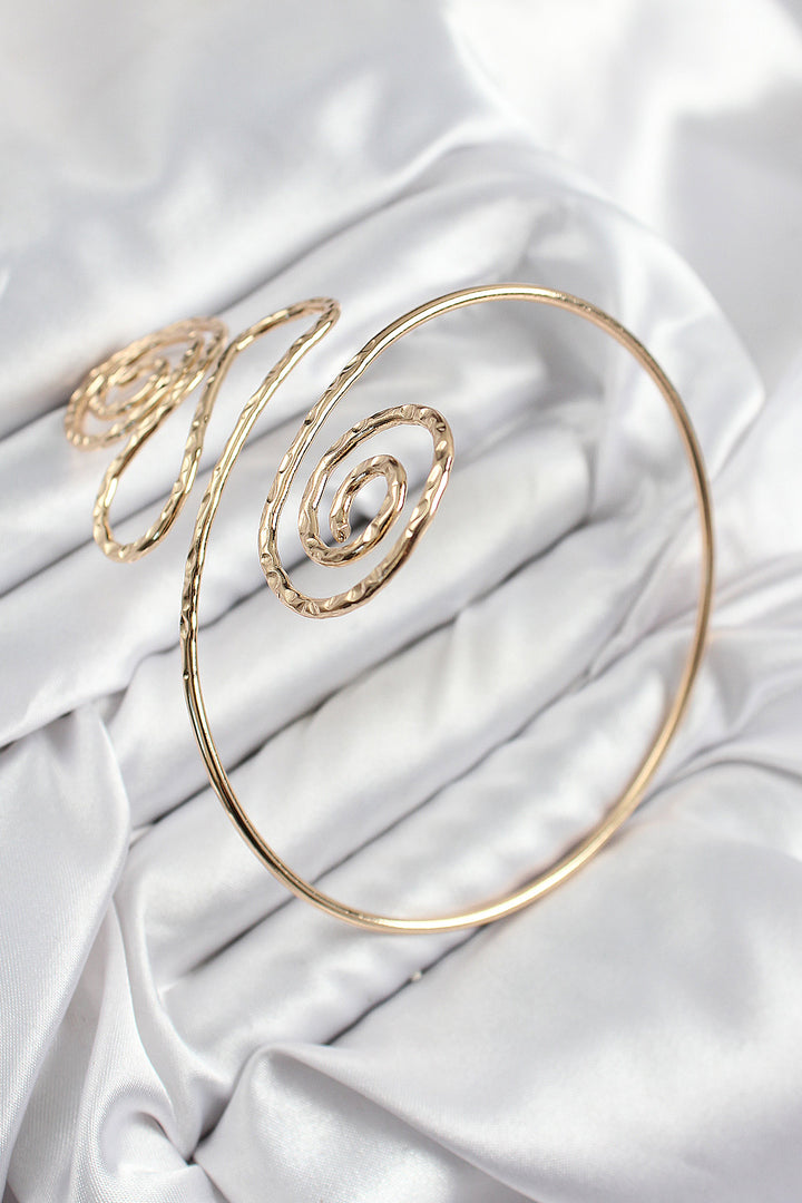 EBJ Rice Ethnic Model Gold Color Cuff Bracelet - Hesperia