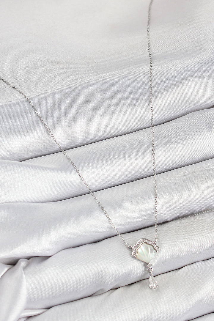 EBJ Rice Zircon Stone Oyster Model Silver Color Women's Necklace - Spoleto